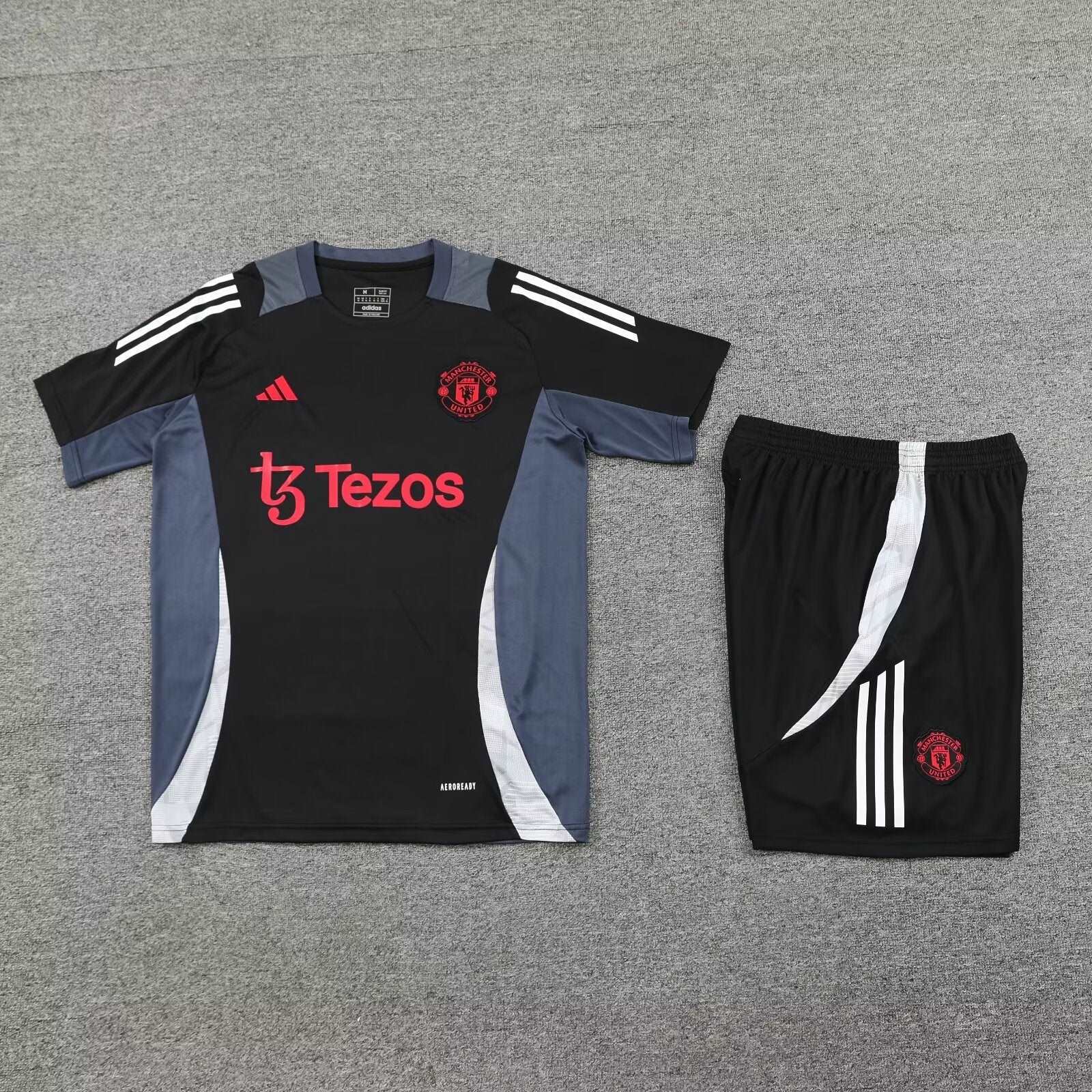 2024-25 Manchester United Training Tracksuit-Black (S~2XL)