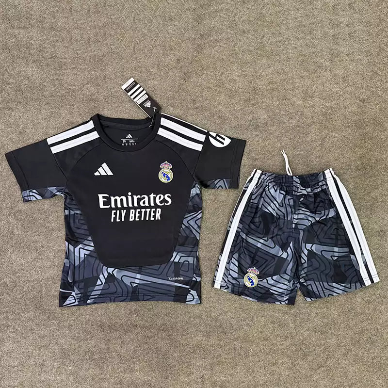 Real Madrid 2026/27 Goalkeeper Football Full Kit Black (KIDS)