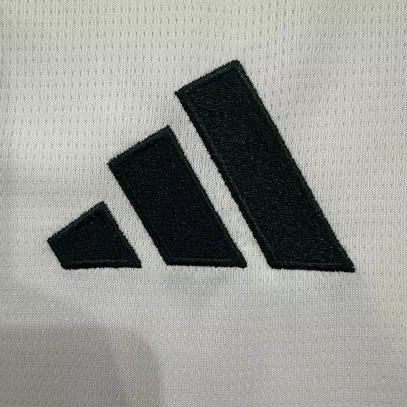 Real Madrid 2026/2027 Home Football Jersey Fans Version 1:1 Copy (S~4XL)